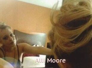 Alli_Moore