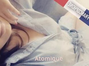Atomique