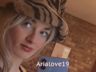 Arialove19