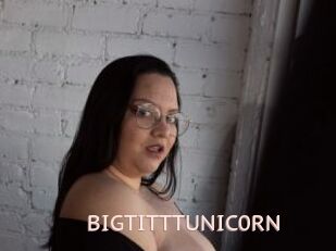 BIGTITTTUNIC0RN