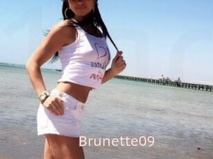 Brunette09