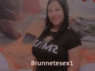 Brunnetesex1