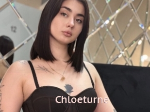 Chloeturne