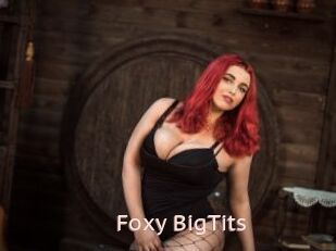 Foxy_BigTits_