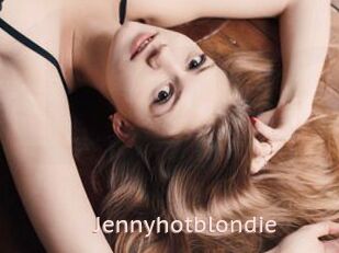 Jennyhotblondie