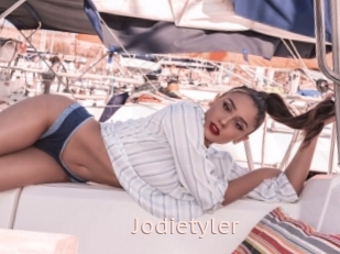 jodietyler Une grosse chienne
