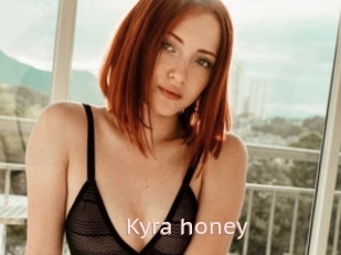 Kyra_honey