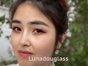 Lunadouglass