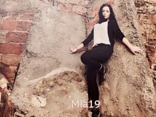 Mia19