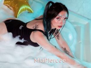 MiaPiercee