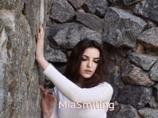 MiaSmiling
