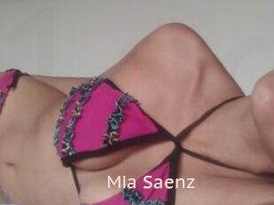 Mia_Saenz