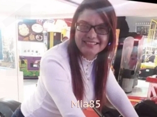 Mia85