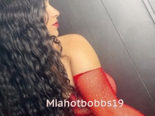 Miahotbobbs19