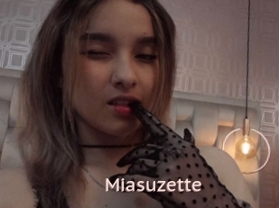 Miasuzette