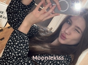 Mooniekiss