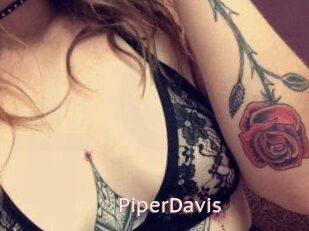 Piper_Davis