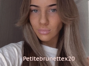 Petitebrunettex20