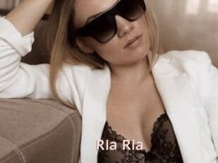 Ria_Ria