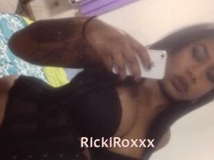 RickiRoxxx