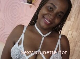 Sexy_brunette_hot