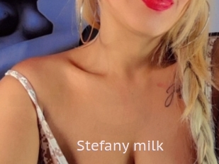 Stefany_milk